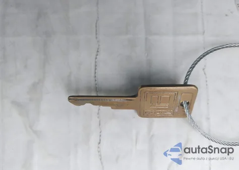 1990 Chevrolet Gmt-400 C1500 from USA, damaged, VIN 2GCEC14H9L1123596